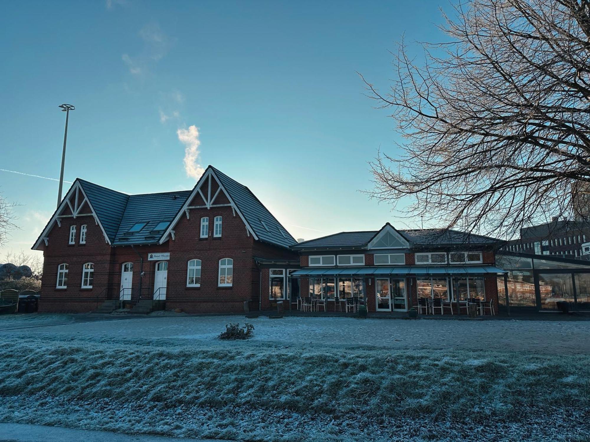 Kanal-Haus "Das Gaestehaus Direkt Am Nok" Osterronfeld Exterior photo